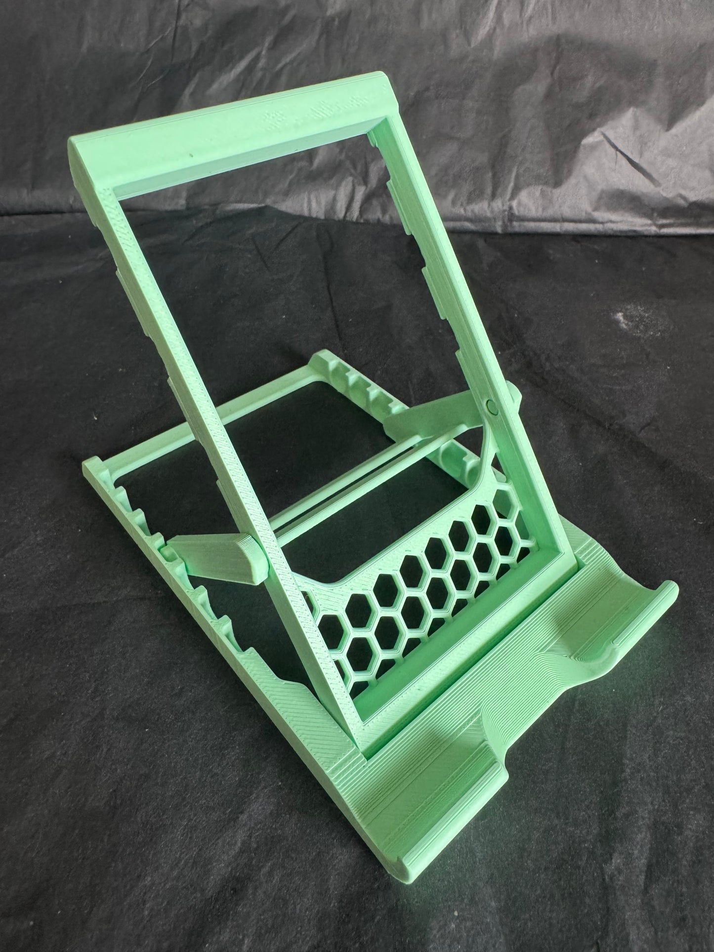 Deckchair Phone Stand