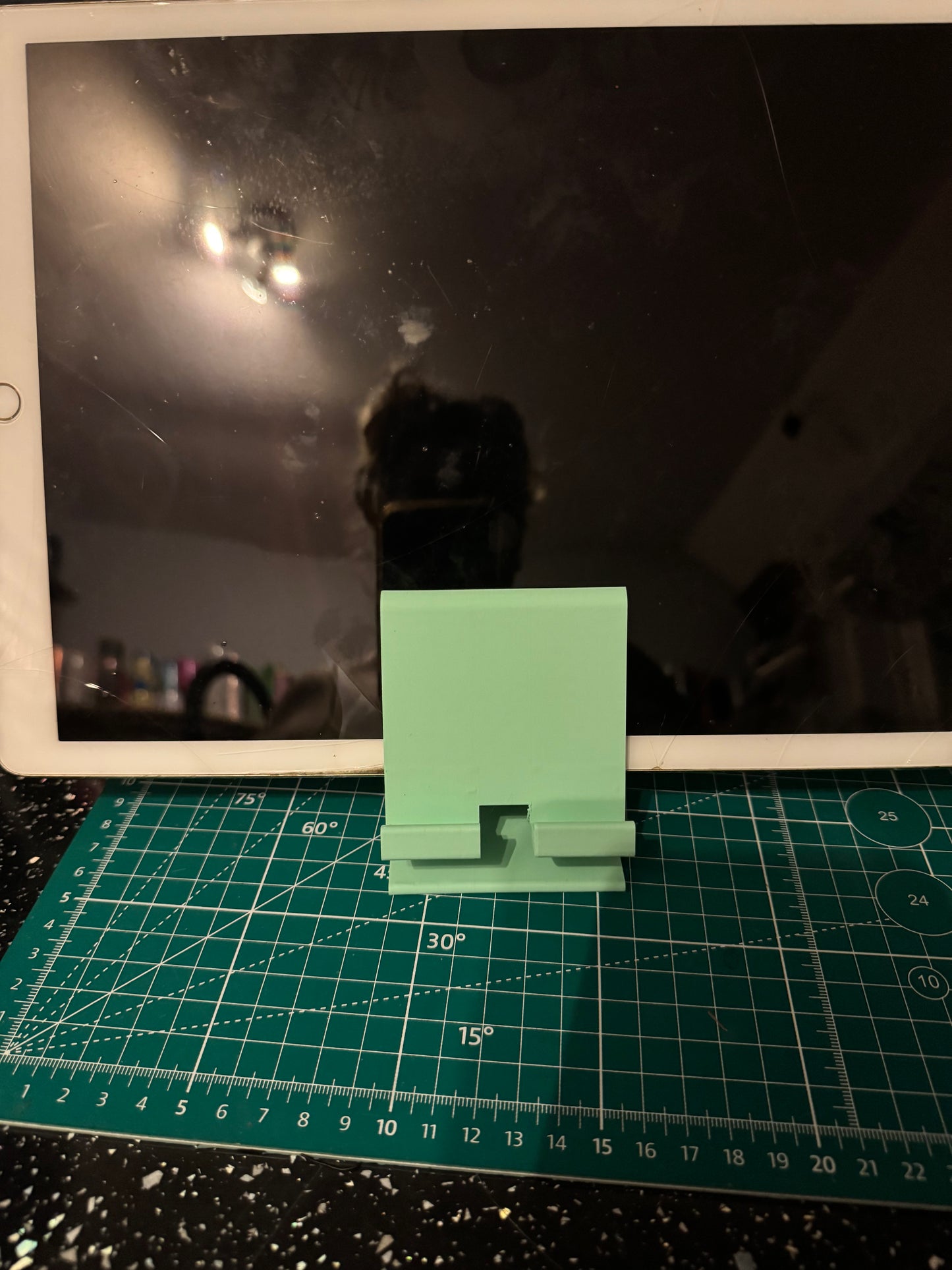 Double phone/Tablet stand