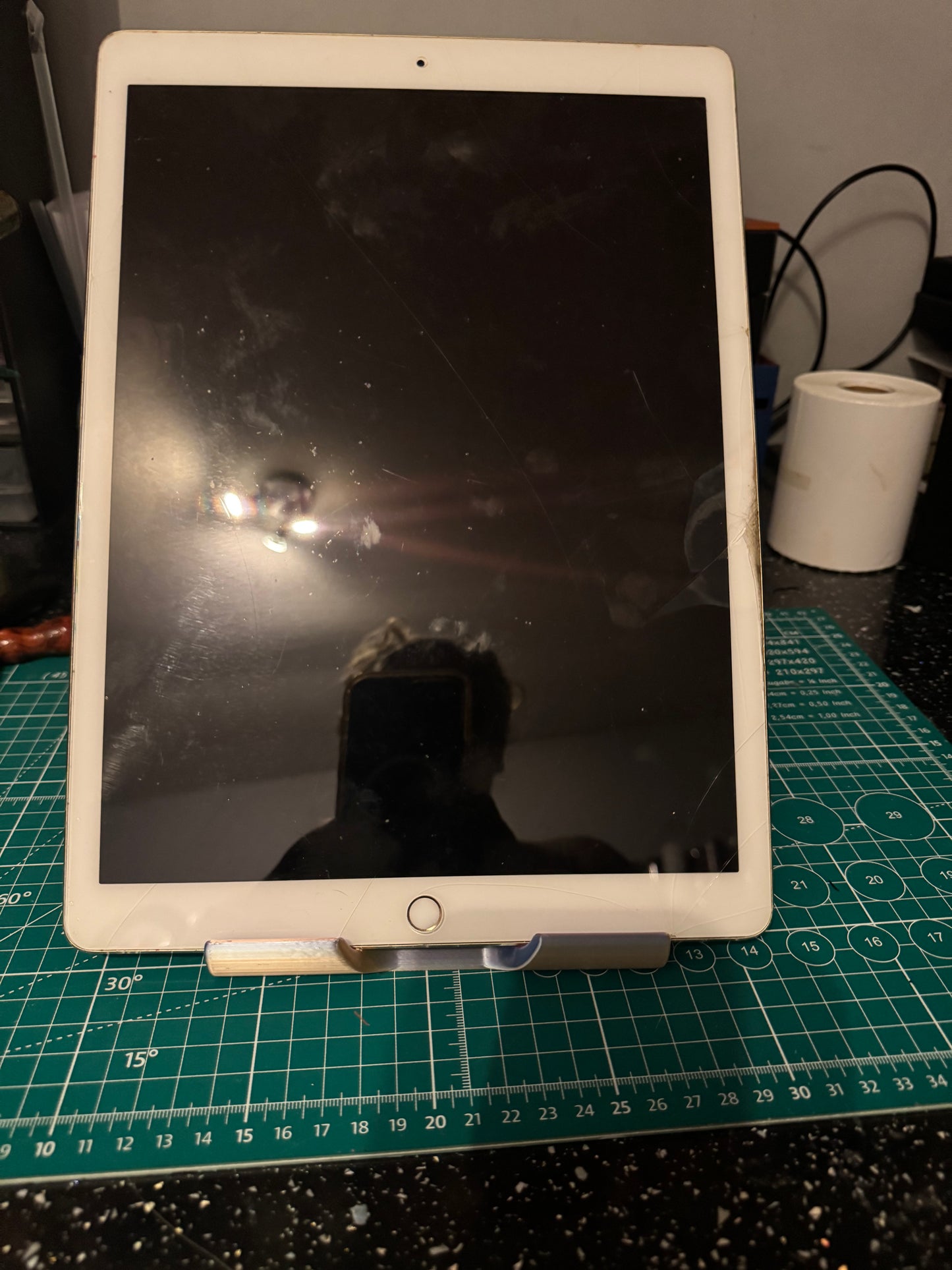 Deckchair Tablet stand